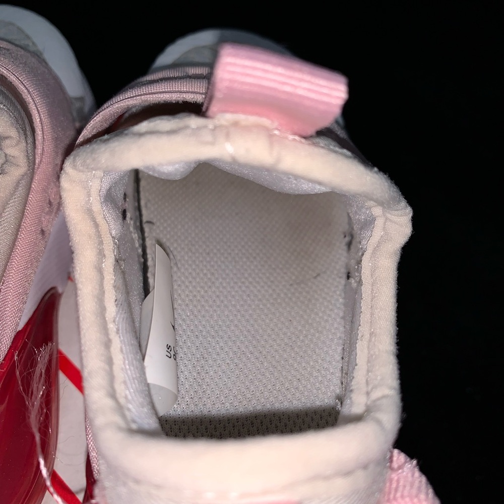 Nike Air Max 270 Extreme in White and Pink - Picture 4 of 5